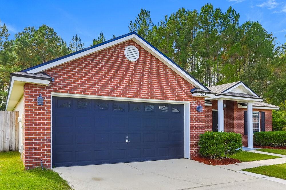 1207 Ravens Trace Ln - Photo 3 of 16