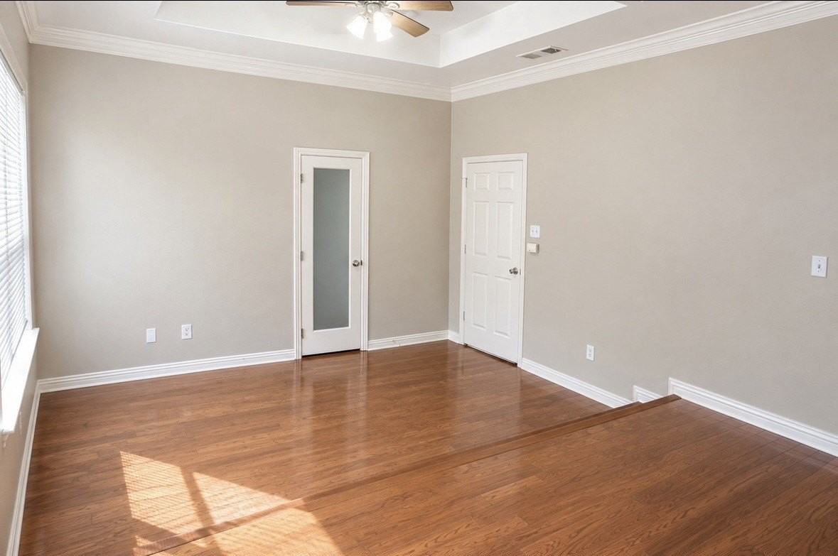 2043 Chevella Dr - Photo 5 of 12