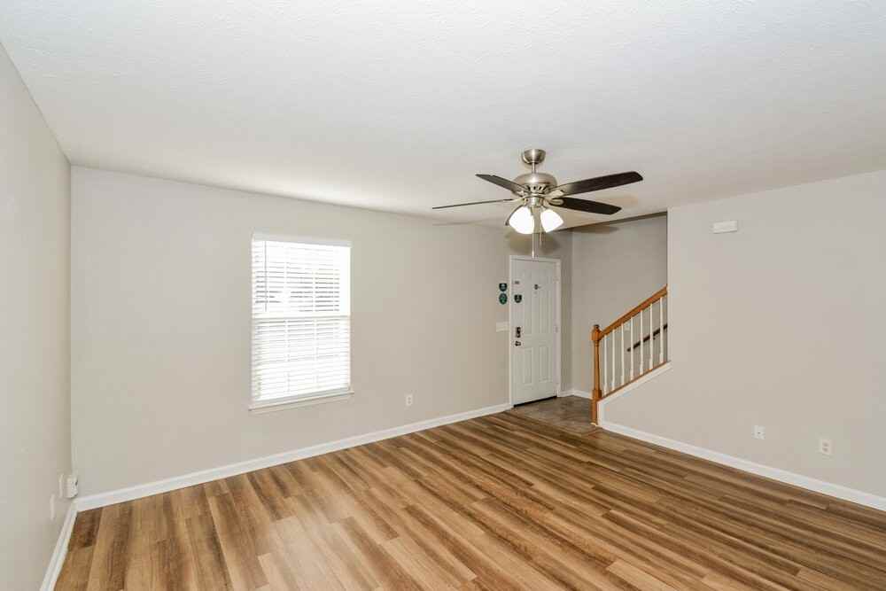 283 Bill Stewart Blvd - Photo 4 of 17