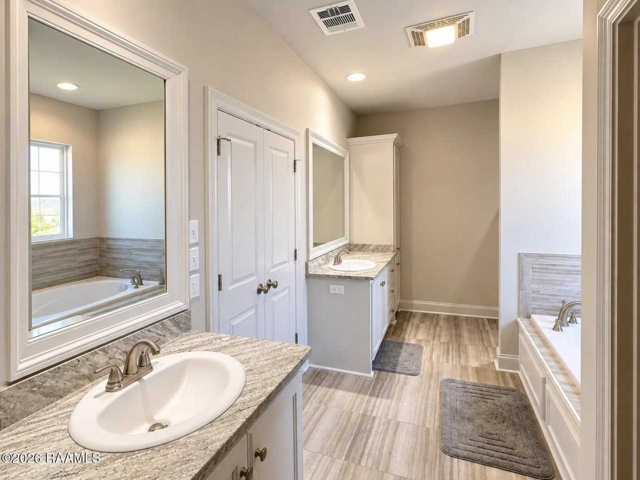 707 Ira St - Photo 6 of 9