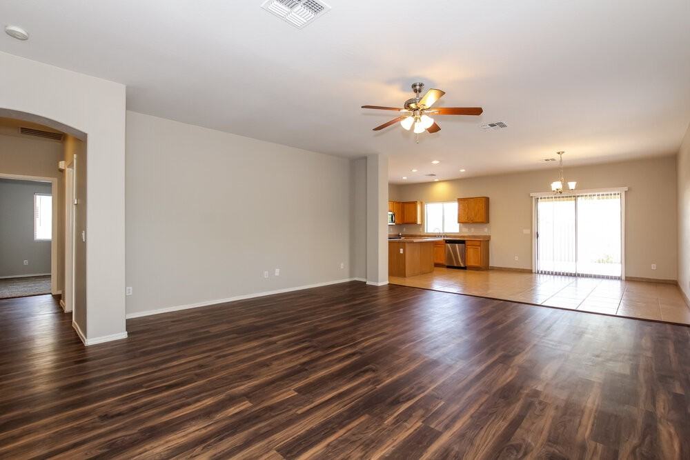 1608 S 80th Ln - Photo 2 of 15