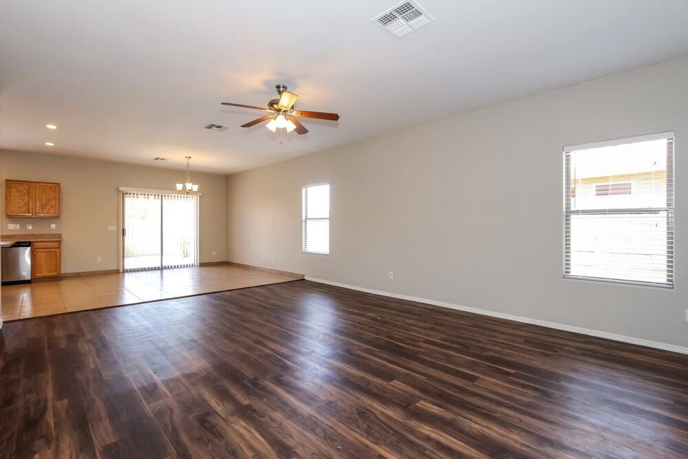 1608 S 80th Ln - Photo 3 of 15