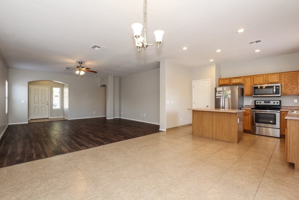 1608 S 80th Ln - Photo 4 of 15