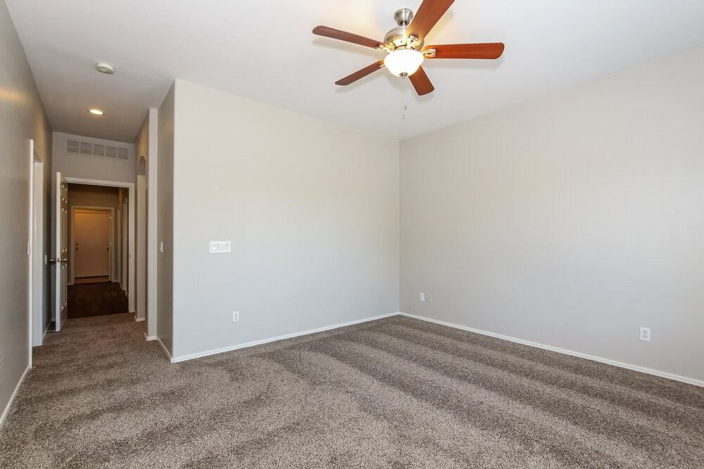 1608 S 80th Ln - Photo 6 of 15