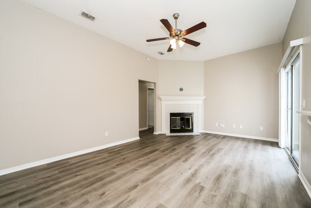 8465 Sand Point Dr W - Photo 3 of 16