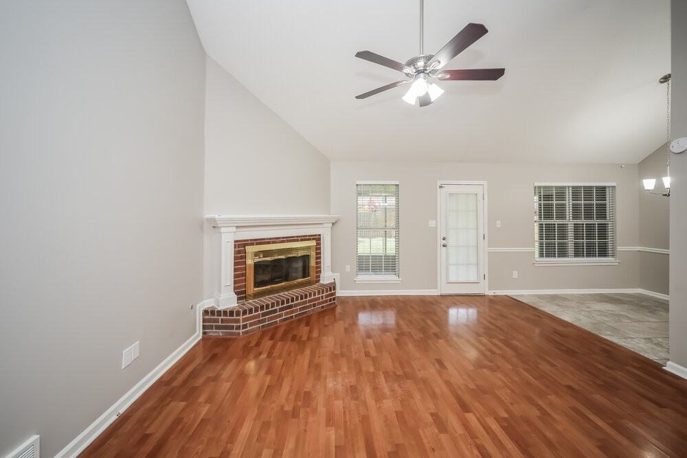 7329 Bridle Ln - Photo 3 of 16
