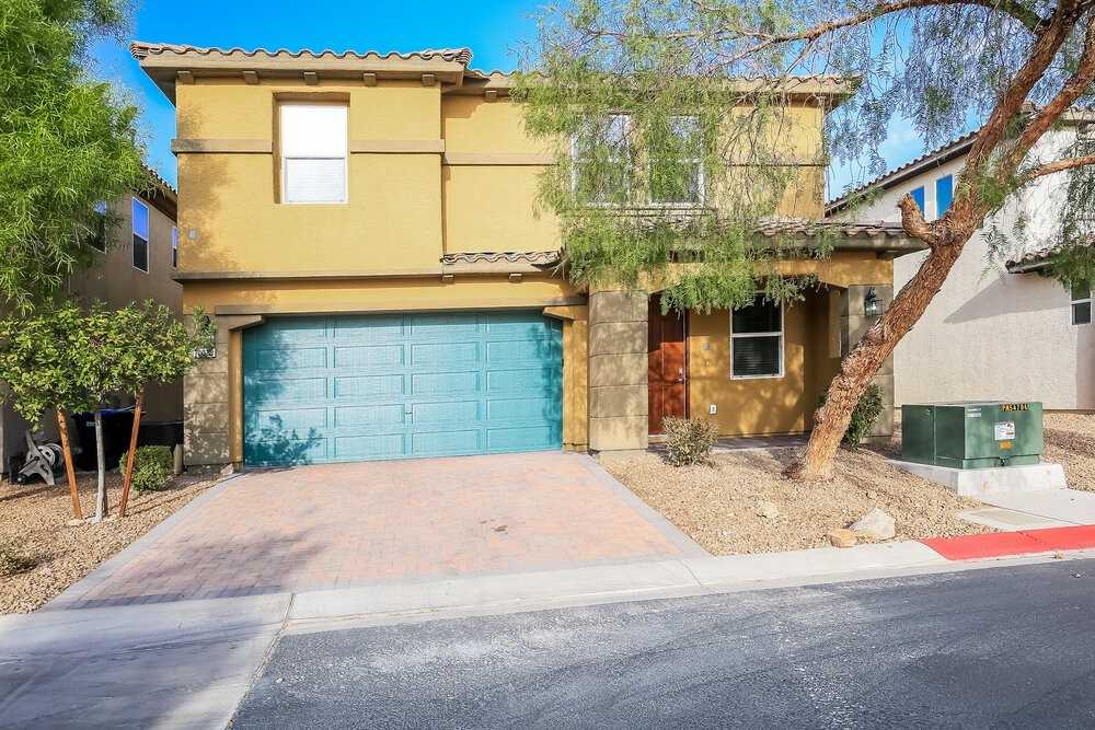 10075 Pacific Peak St - Photo 4 of 17