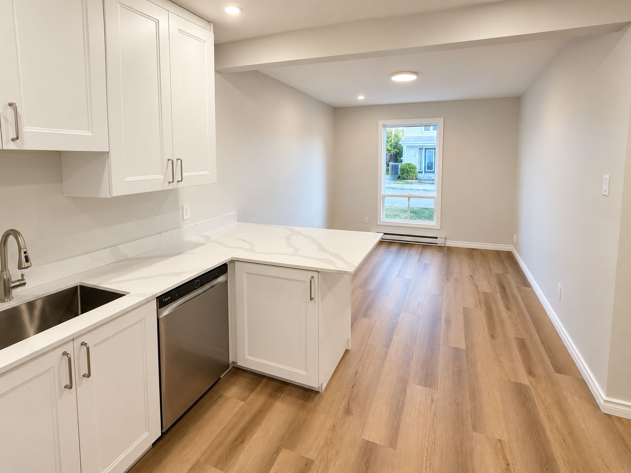 78 Rue de Lanaudière #A - Photo 2 of 8