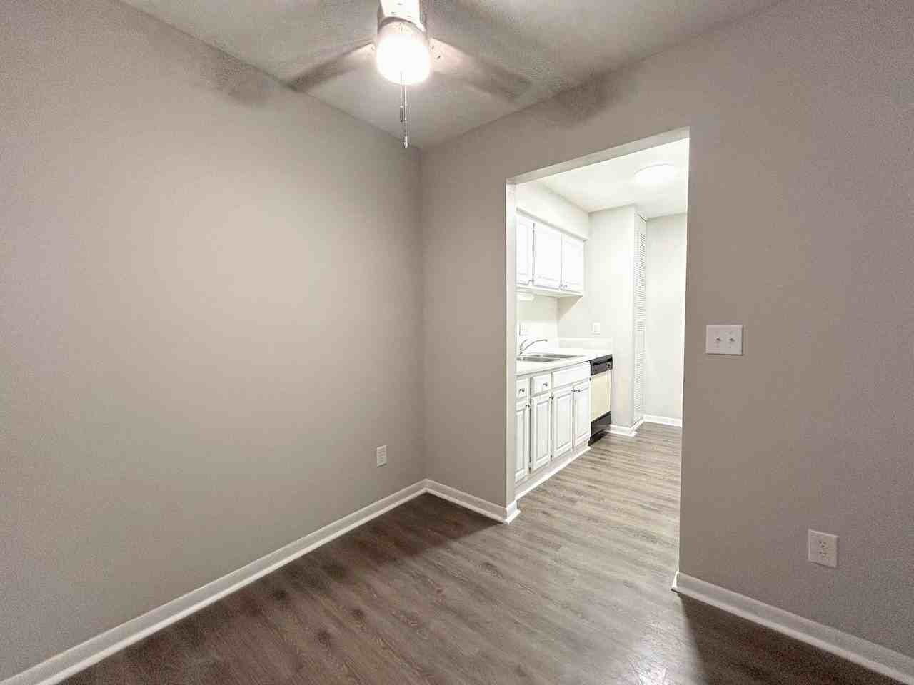 301 Orchard Trace Ln - Photo 5 of 9