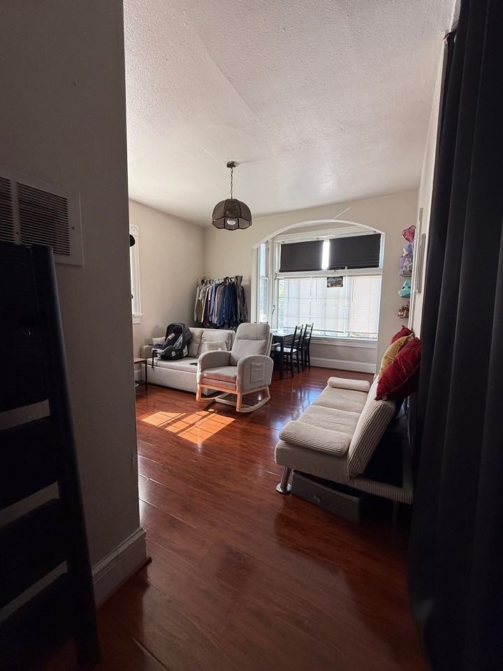 494 S 6th St #3 - Photo 3 of 22