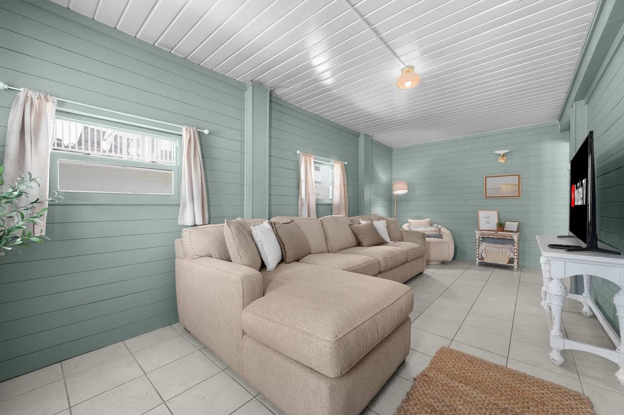108 Zamora St #1369277P - Photo 6 of 50