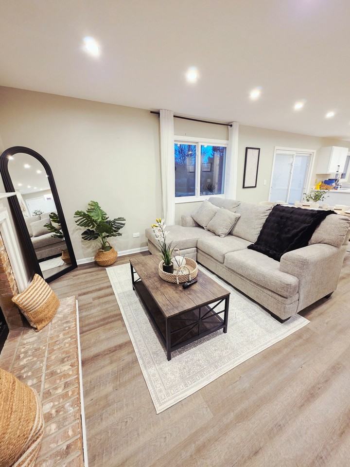 6965 Bentley Dr #1634289P - Photo 4 of 50