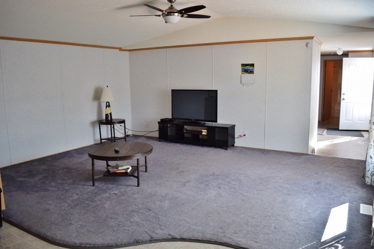 10108 95 St - Photo 2 of 9