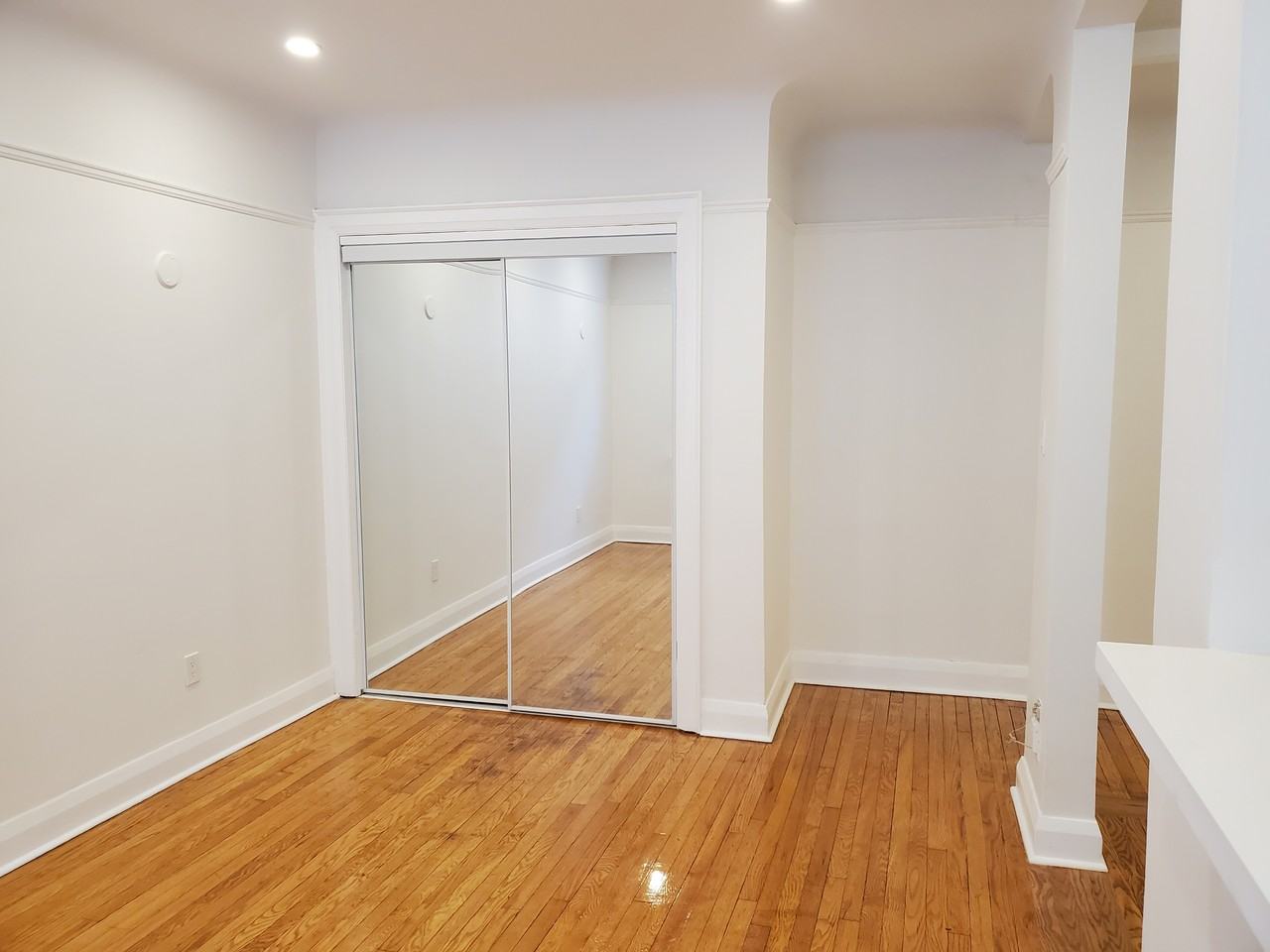 404 Spadina Road #204 - Photo 5 of 13