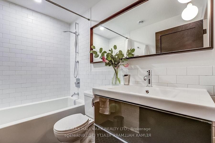 795 College Street #2B - Photo 7 of 14