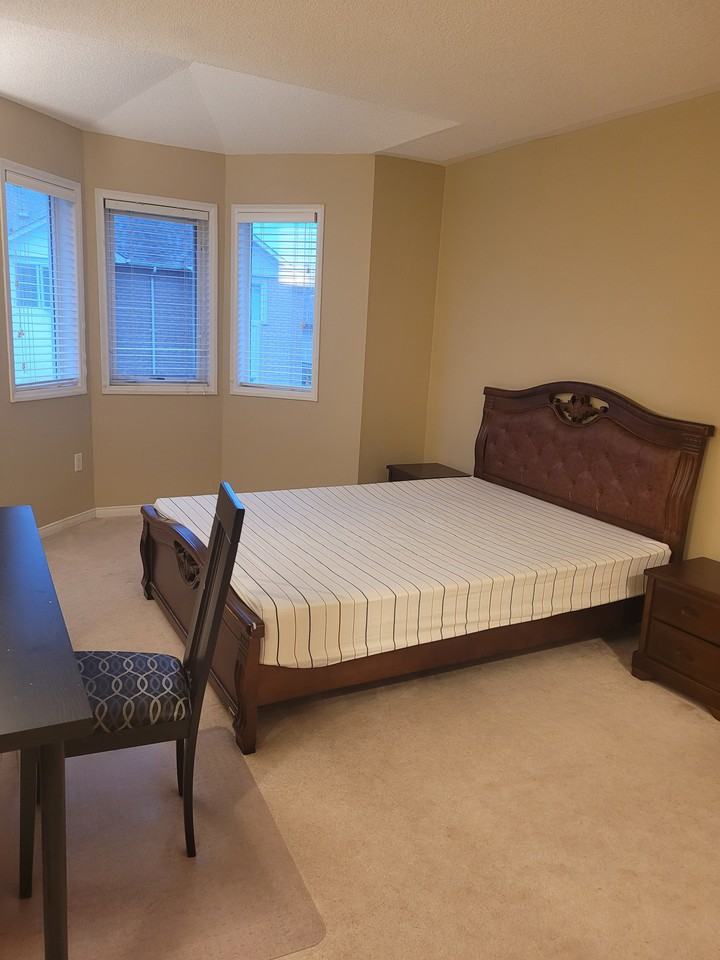 88 Bridlepath Street - Photo 3 of 5