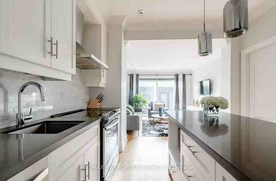 72 Grace Street #Main - Photo 5 of 17