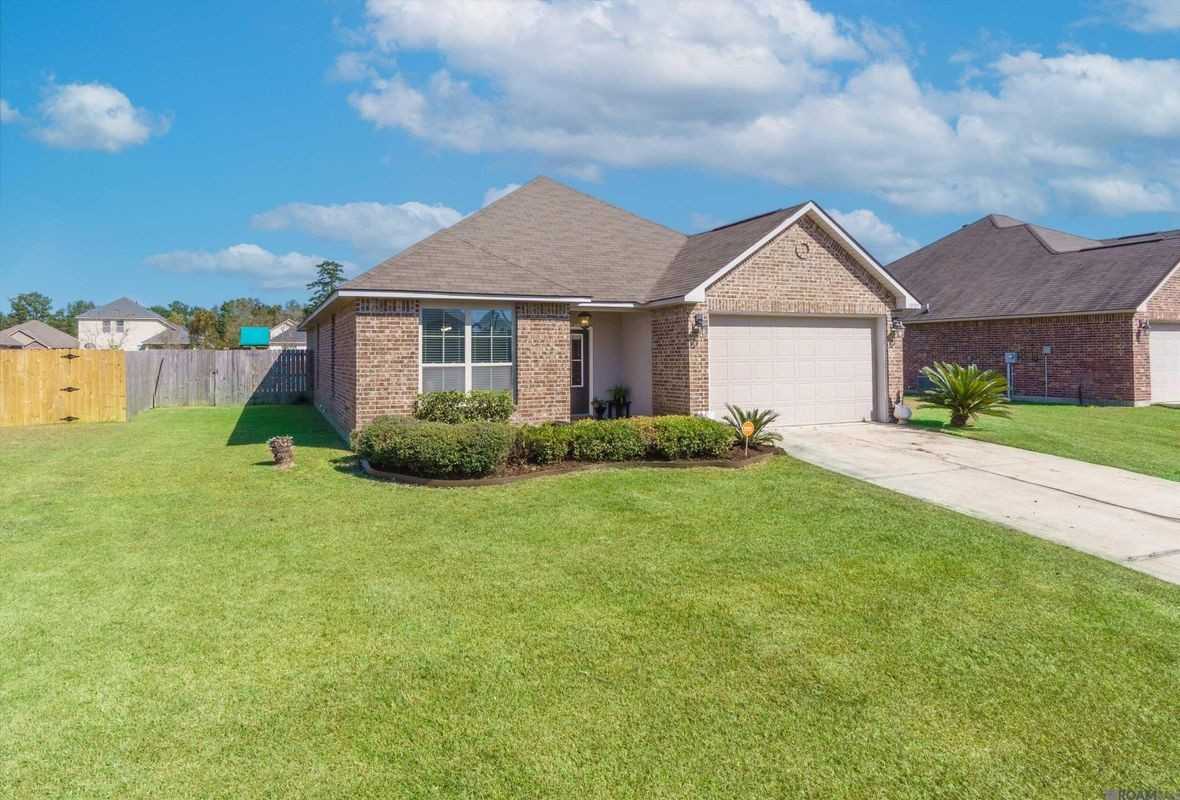 10705 Dodger Dr - Photo 2 of 17