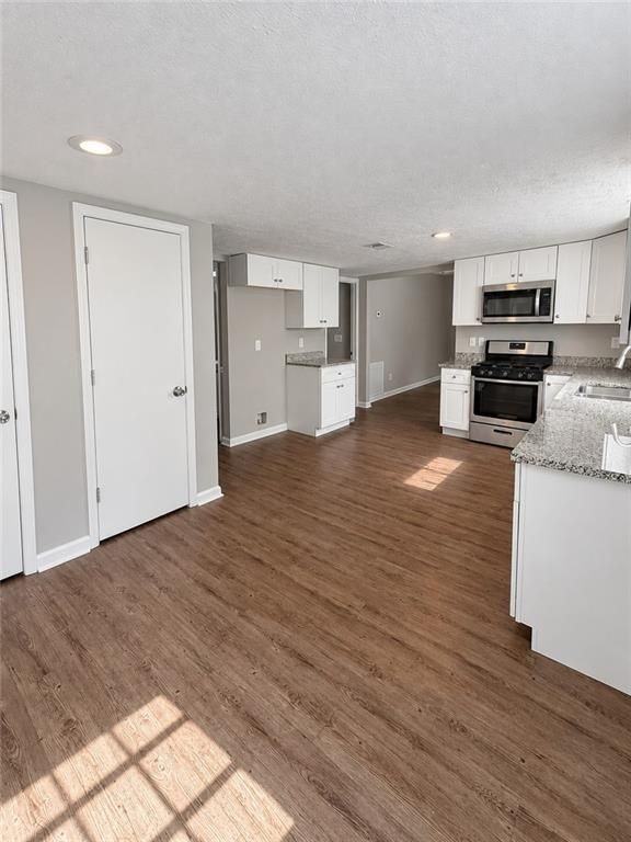 6765 Greenbower Ln - Photo 6 of 25