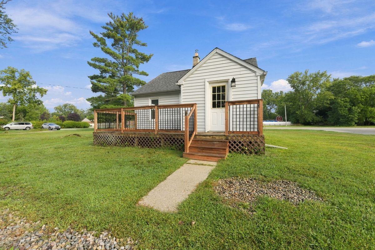 30205 6 Mile Rd - Photo 2 of 19