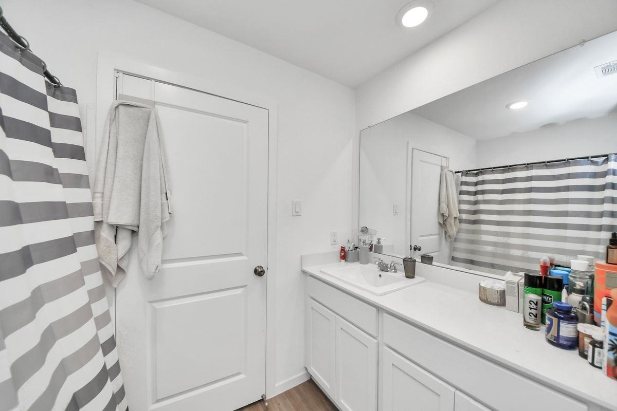 3016 Courtney Coral Ln - Photo 3 of 44