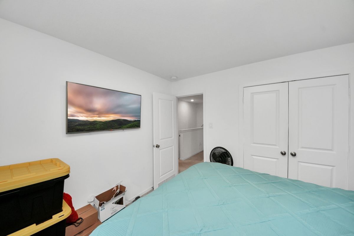 3016 Courtney Coral Ln - Photo 7 of 44