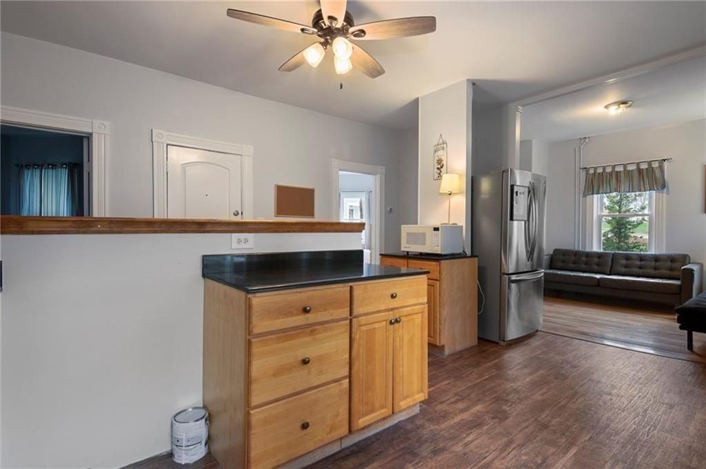 35 Brewer St ##1 - Photo 7 of 25