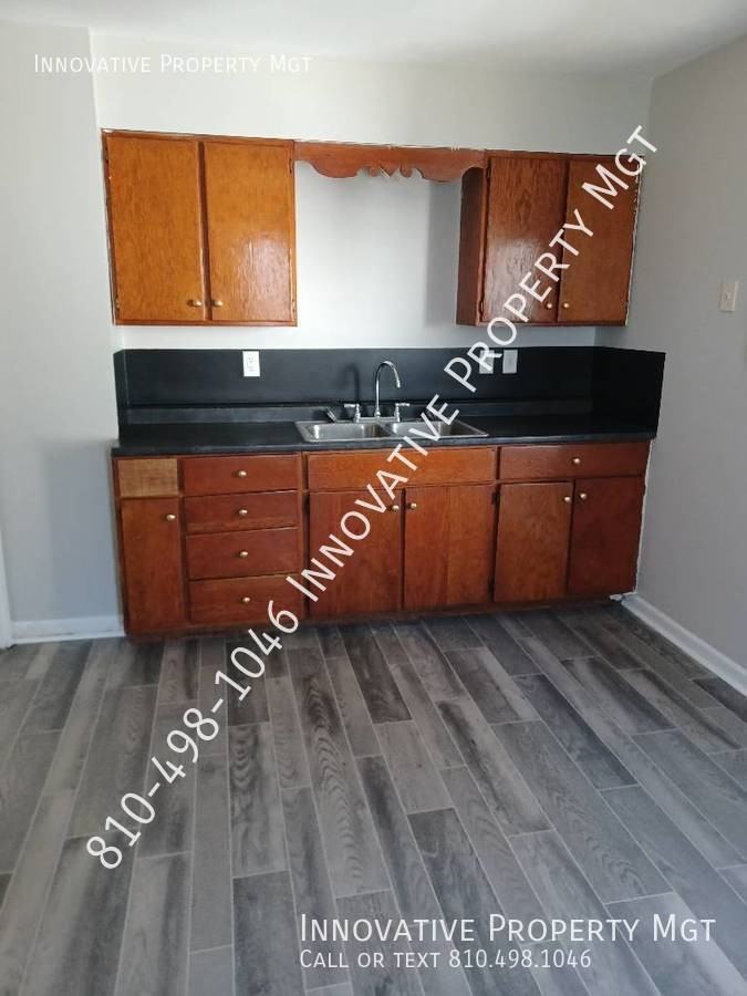 612 W Marengo Ave - Photo 5 of 16