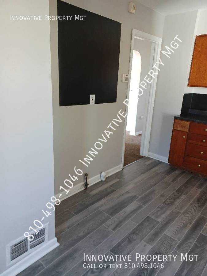 612 W Marengo Ave - Photo 6 of 16