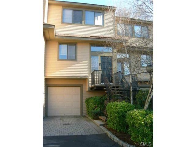 2435 Bedford St #12B