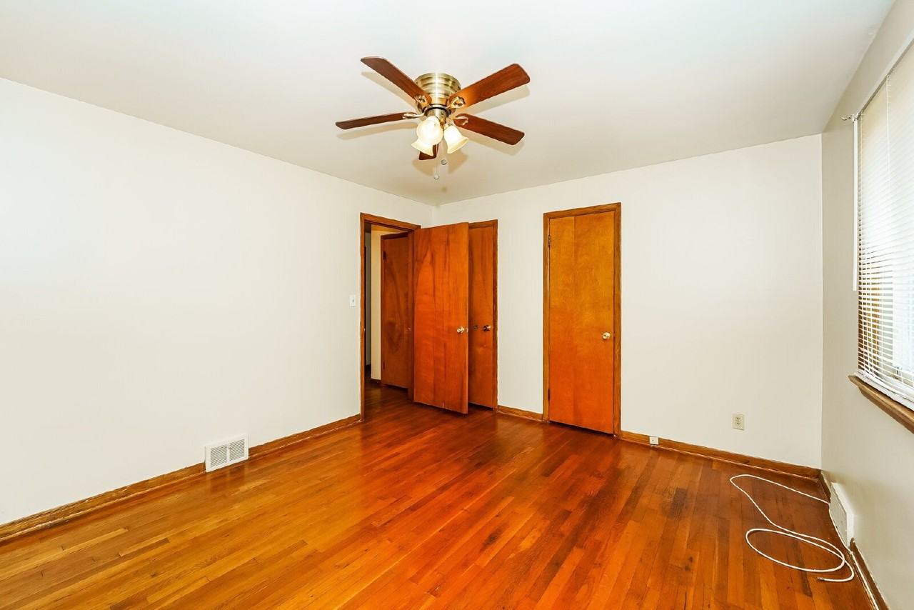 4991 E Wallings Rd - Photo 4 of 23