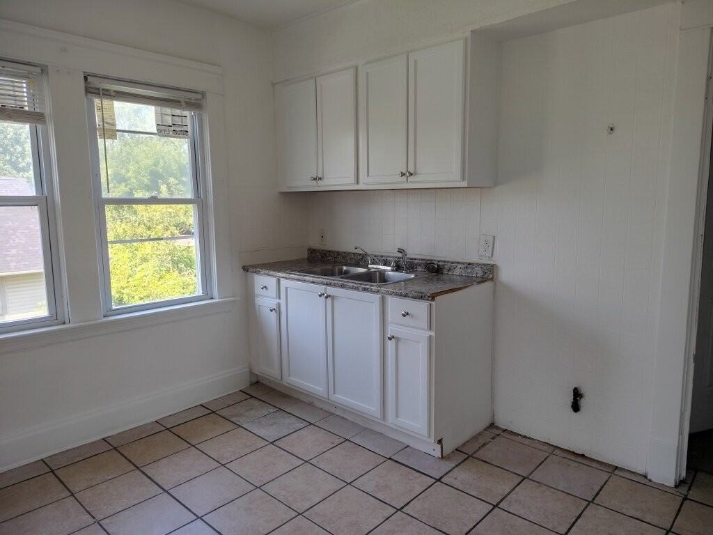 13509 Svec Ave - Photo 3 of 11