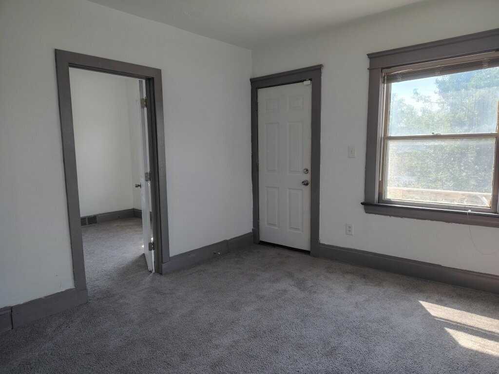 13509 Svec Ave - Photo 4 of 11