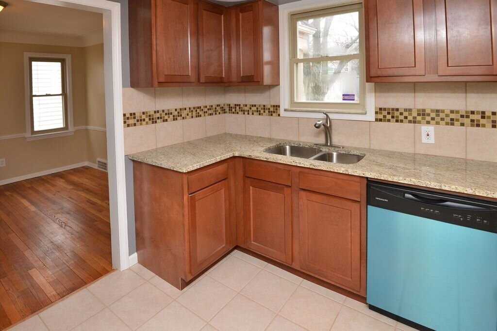3708 Monticello Blvd - Photo 2 of 33