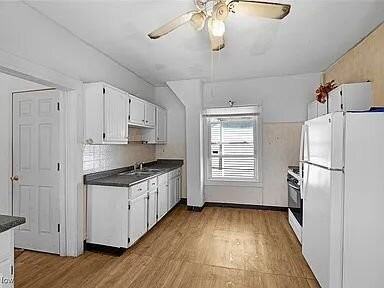 1260 E 113th St - Photo 5 of 12