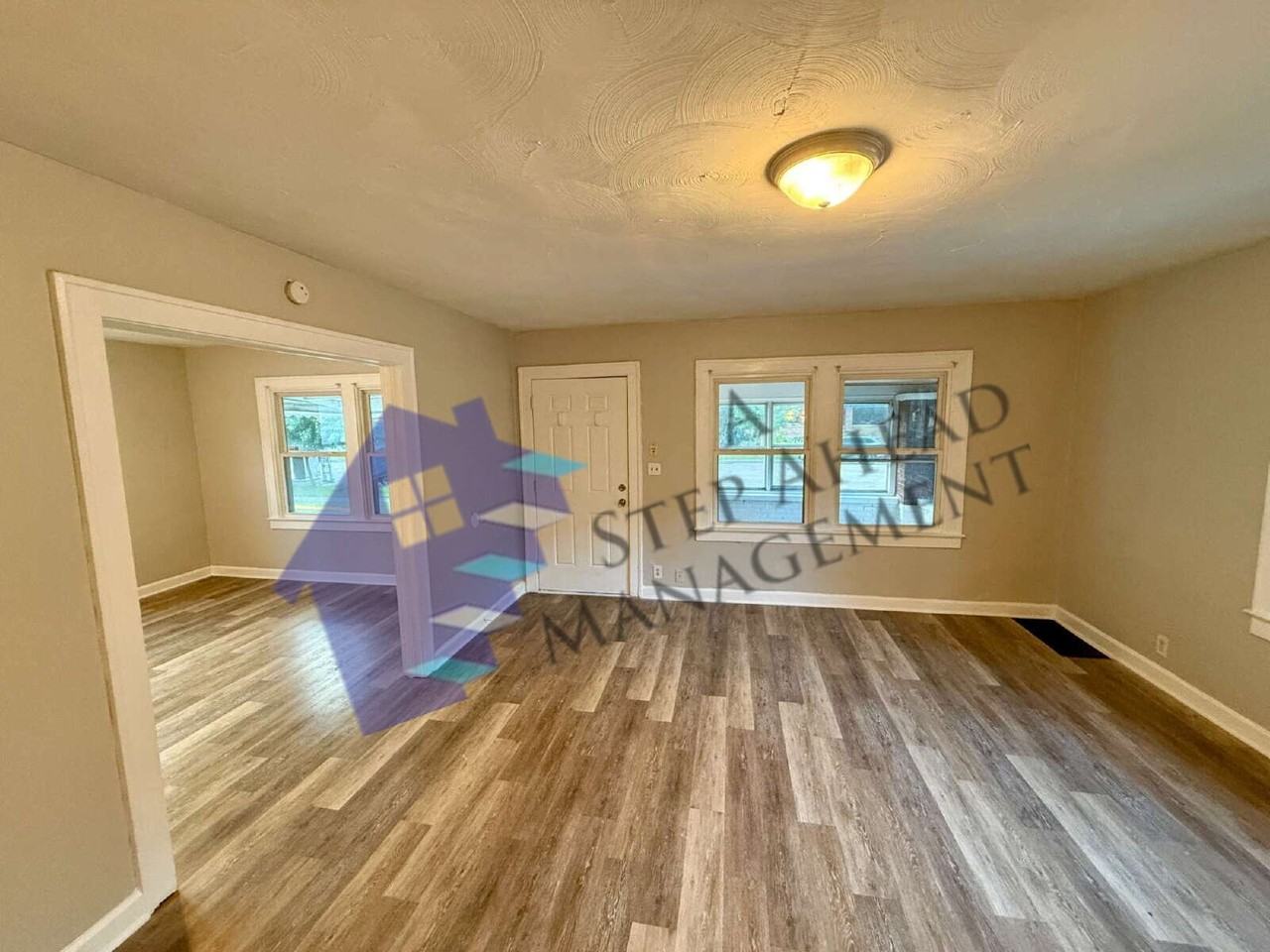 256 Berkley Rd - Photo 2 of 16