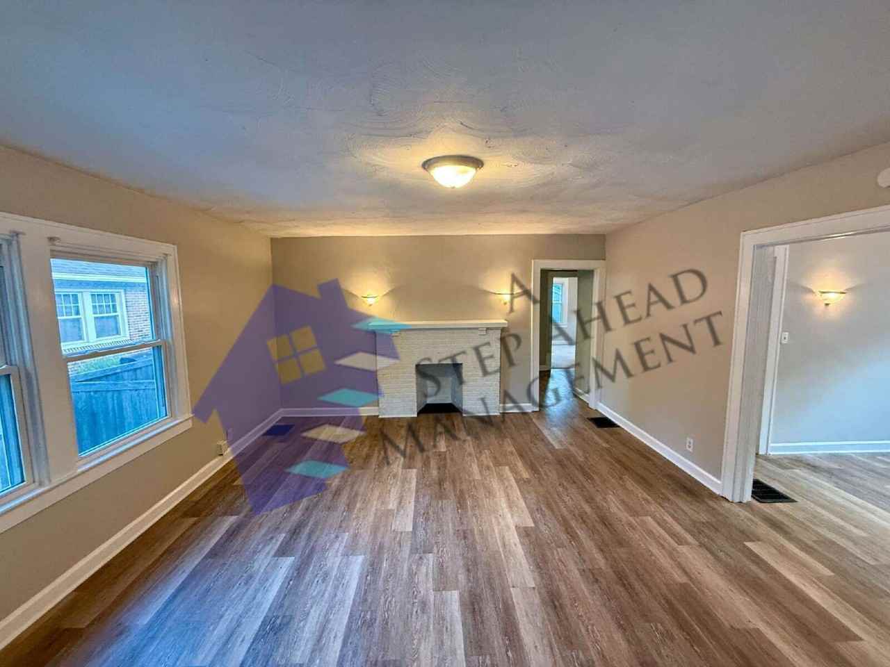 256 Berkley Rd - Photo 3 of 16