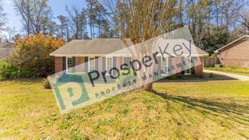 featured image of 4924 Roxbury Dr