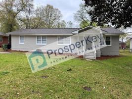 featured image of 3622 Vivian Ln