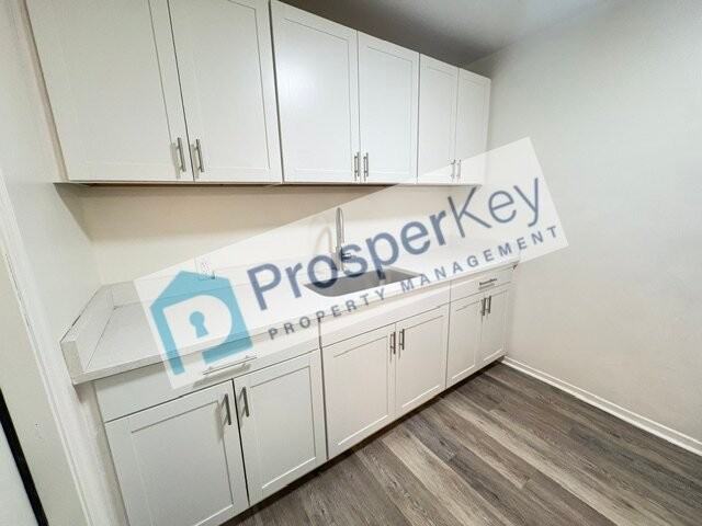 4704 Estonia St - Photo 6 of 12