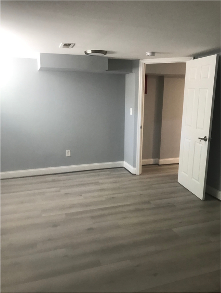 928 Argonne Dr - Photo 3 of 15
