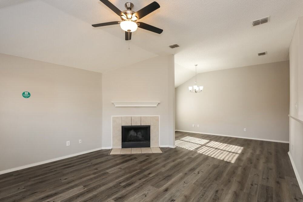 828 Beaver Creek Dr - Photo 3 of 16