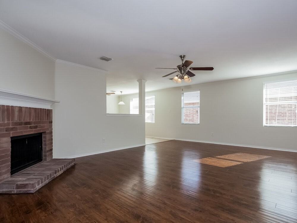 16628 Jasmine Springs Dr - Photo 3 of 12