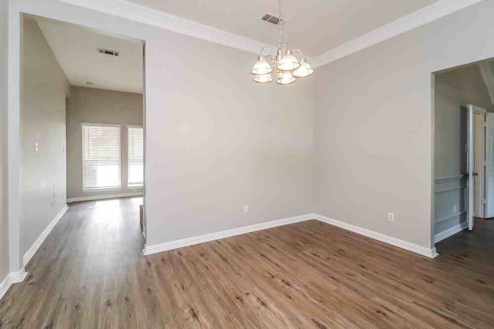 6043 Copperfield Dr - Photo 5 of 16