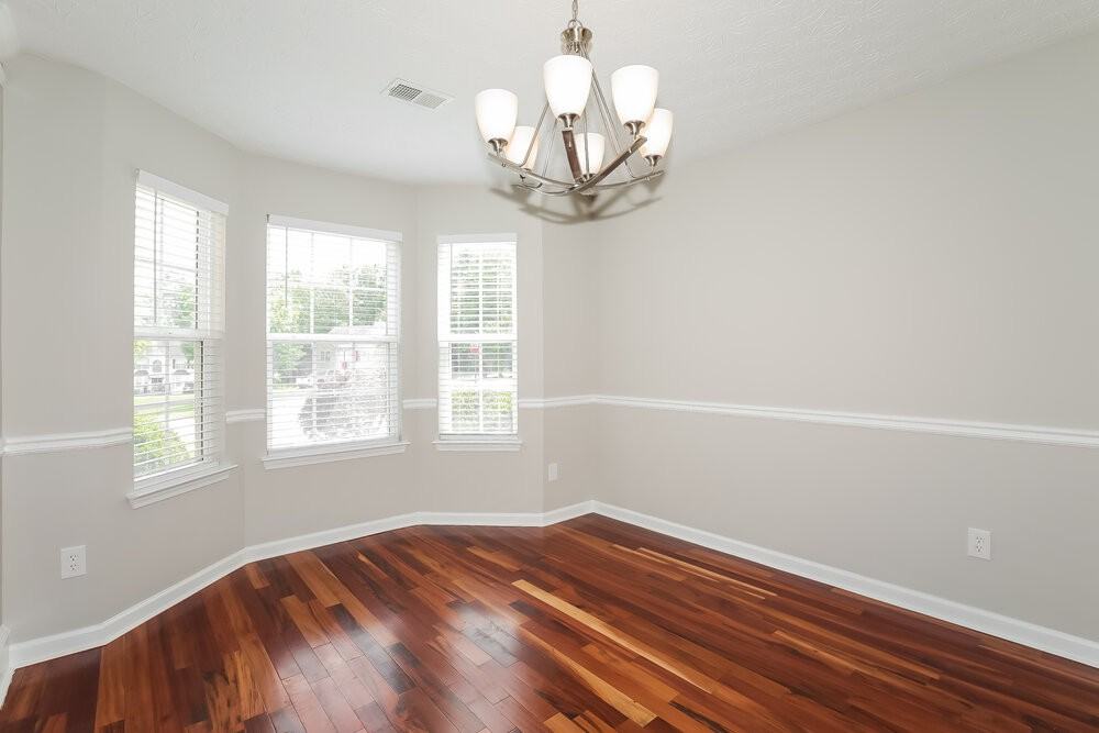 823 Overlook Trl - Photo 7 of 20