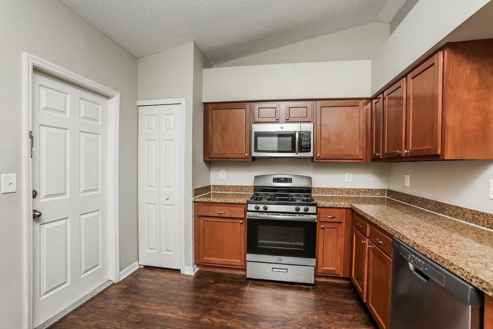 13309 Copperleaf Way - Photo 5 of 19