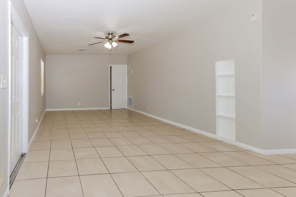 1407 S E St - Photo 6 of 16
