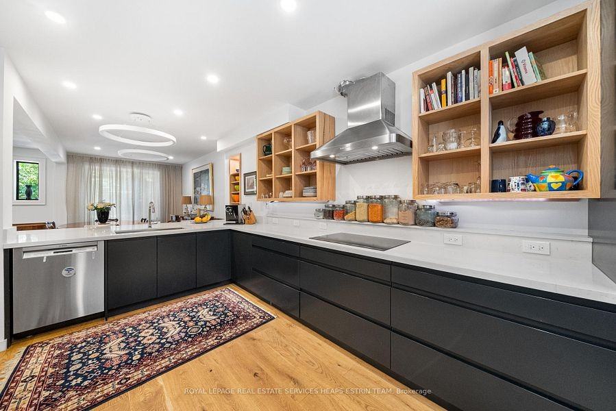 115 Robinson Street - Photo 5 of 26