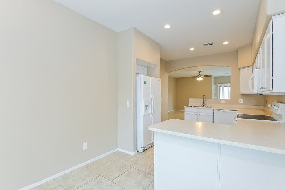 1035 S Floral Ridge Way - Photo 6 of 16
