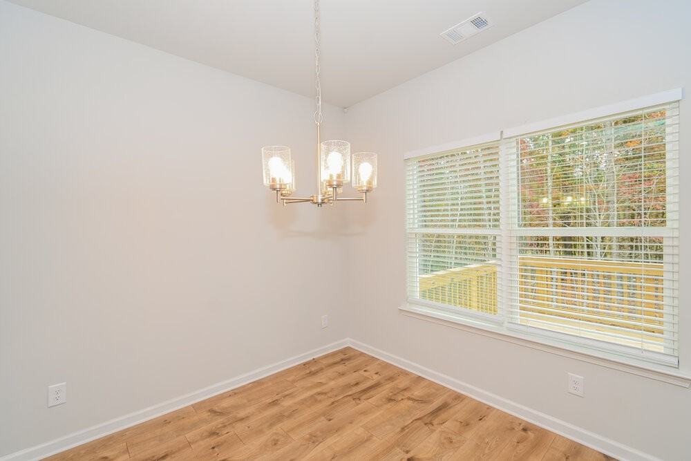 1065 Shadow Glen Dr - Photo 7 of 18